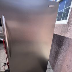 Frigidare Refrigerator Only No Freezer 