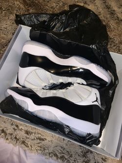 Air Jordan 11 concord