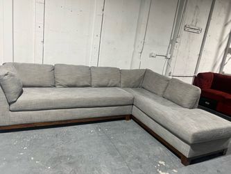 SECTIONAL COUCH SOFA