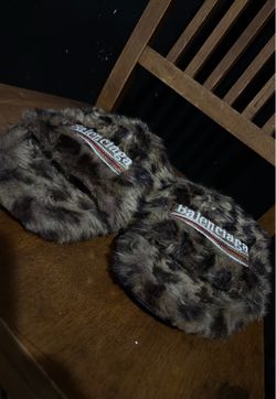 Balenciaga leopard slides