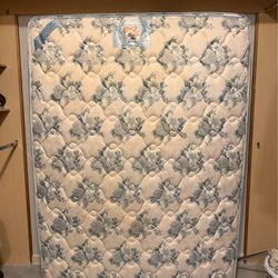Queen box and mattress for sale