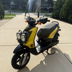 Yamaha Zuma Scooter 