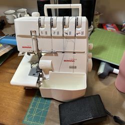 Bernina 1150MDA Serger - Excellent Condition 