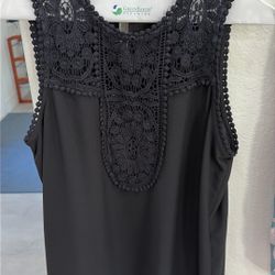 Ladies Sleeveless Blouse