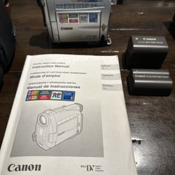 Canon ZR10 Digital Video Camcorder With 2 Batteries and Case - Untested