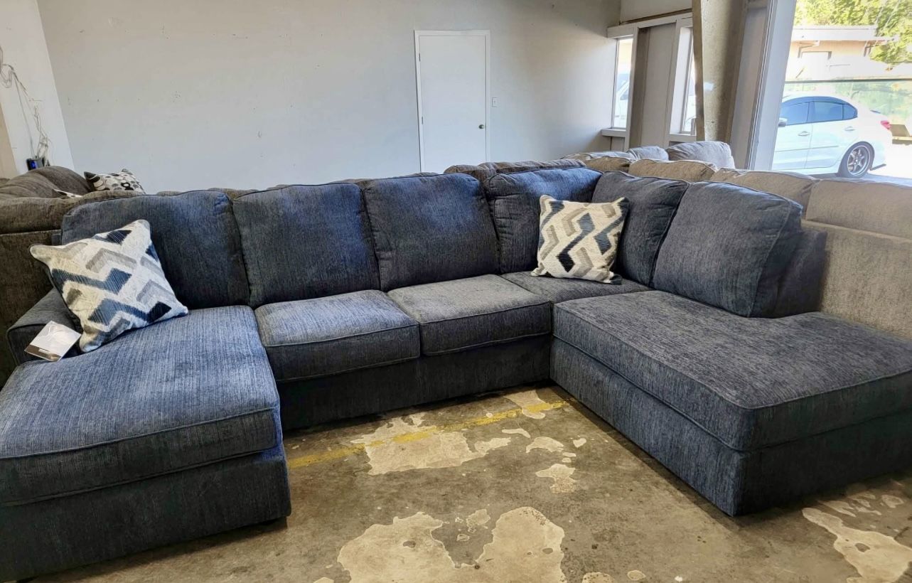 Huge savings on Sectionals, Sofa Chaises & Brand-New Mattresses!