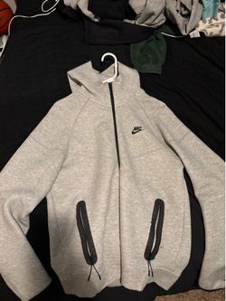 Grey Nike Tech zip up (size medium)