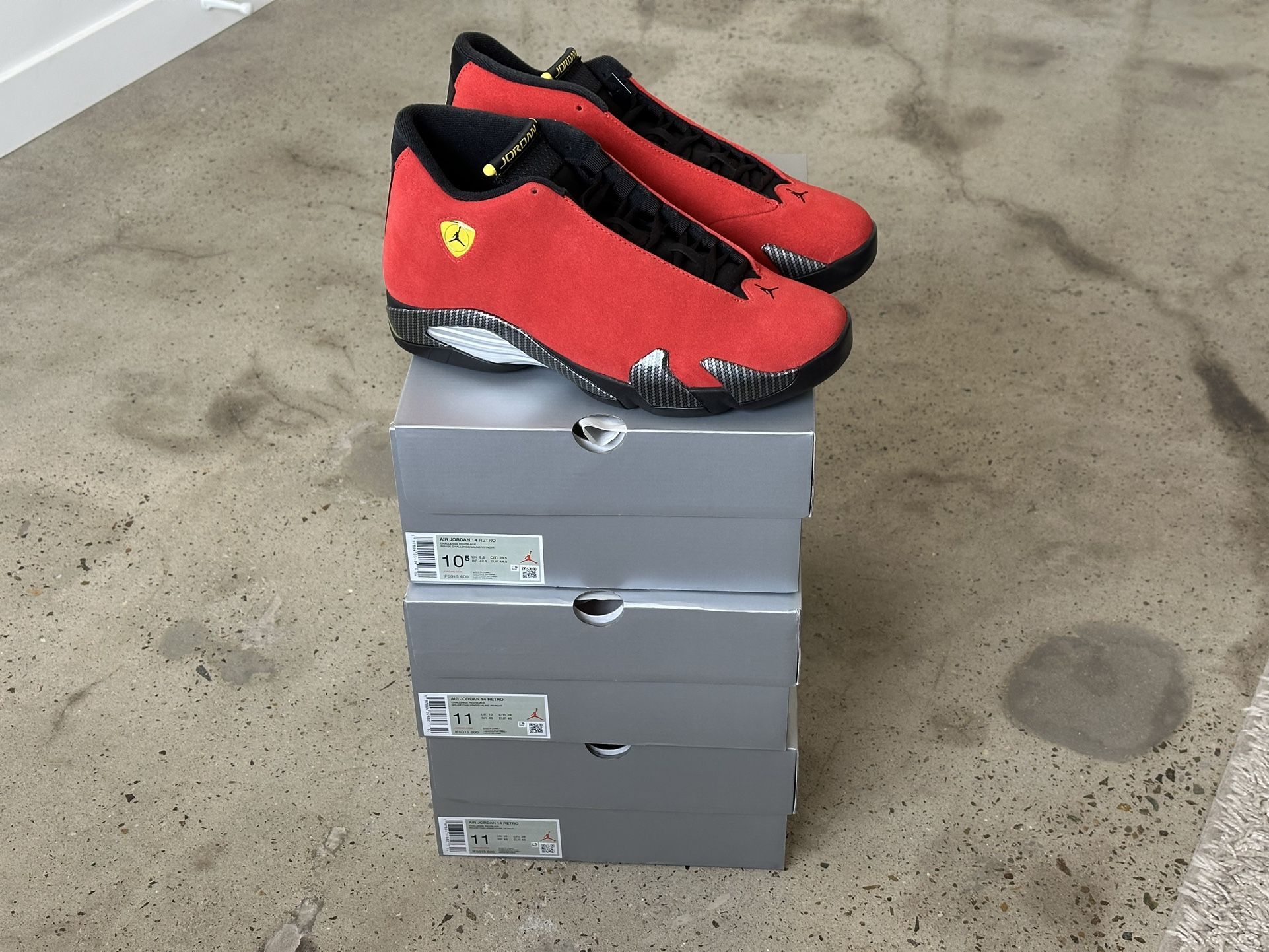 Jordan 14 Retro - Ferrari - Men’s 10.5 ,11