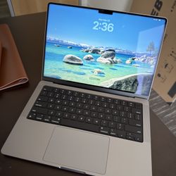 MacBook Pro 14” M1 Max, 32gb Ram, 1tb