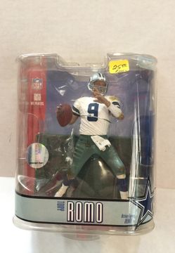 Tony Romo figurine
