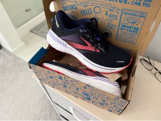 Brooks Adrenaline GTS 22 New (Women’s Size 7)
