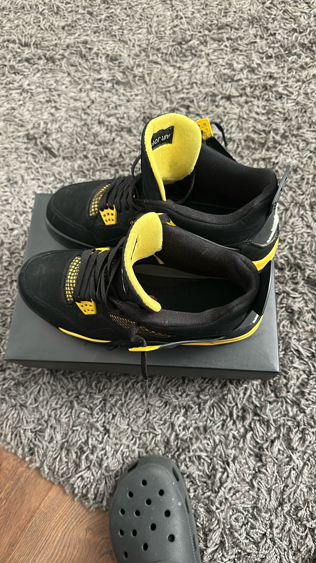 Jordan 4 Black Thunder Size 10