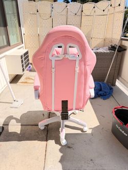 Gaming chair