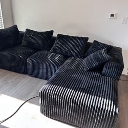 Boneless Couch 110.4"
