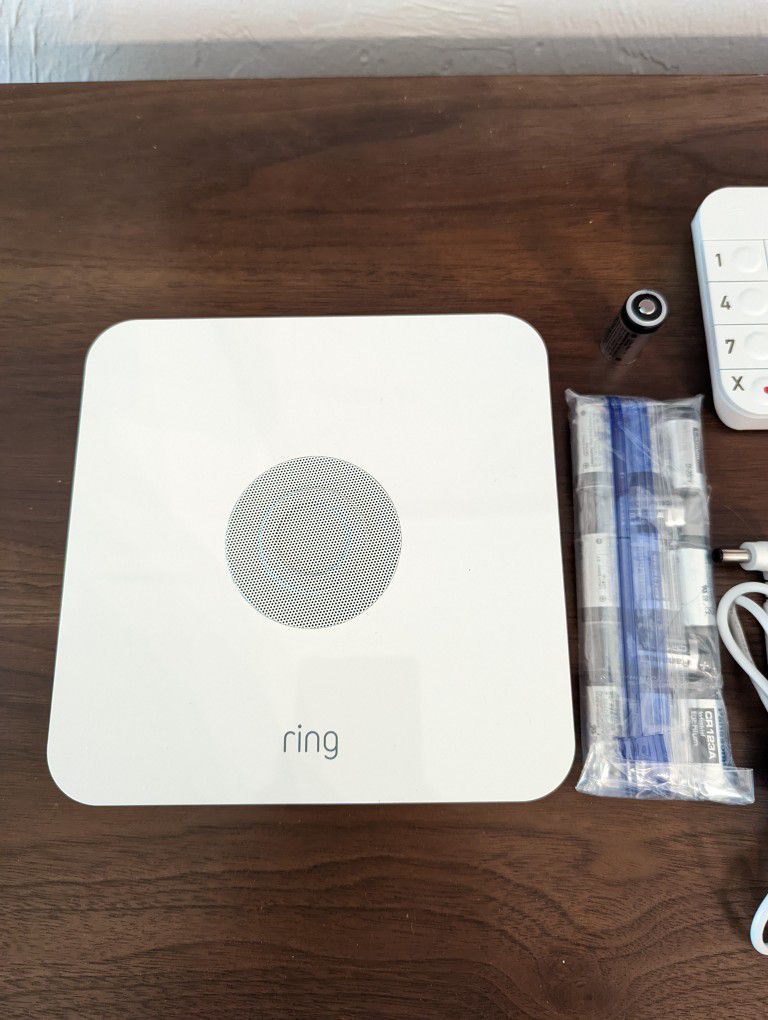 Ring Wireless Security System Alarm With 12 Window  Or Door Sensors 