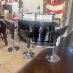 Bar with 3 bar stools $350 OBO