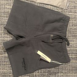 Fear of God Essentials Sweatshorts black
