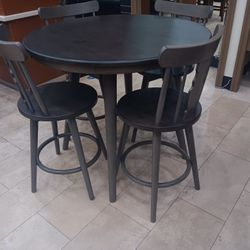 *Fall Sale Event*---Sorrento Attractive Dining Table Sets W/4 Chairs---Delivery And Financing
