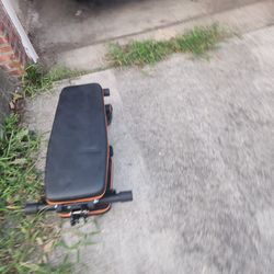 Weight Bench, Foldable With Preacher Curl Attachment