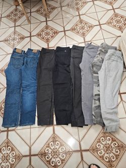 8 mens jeans and joggers size small
