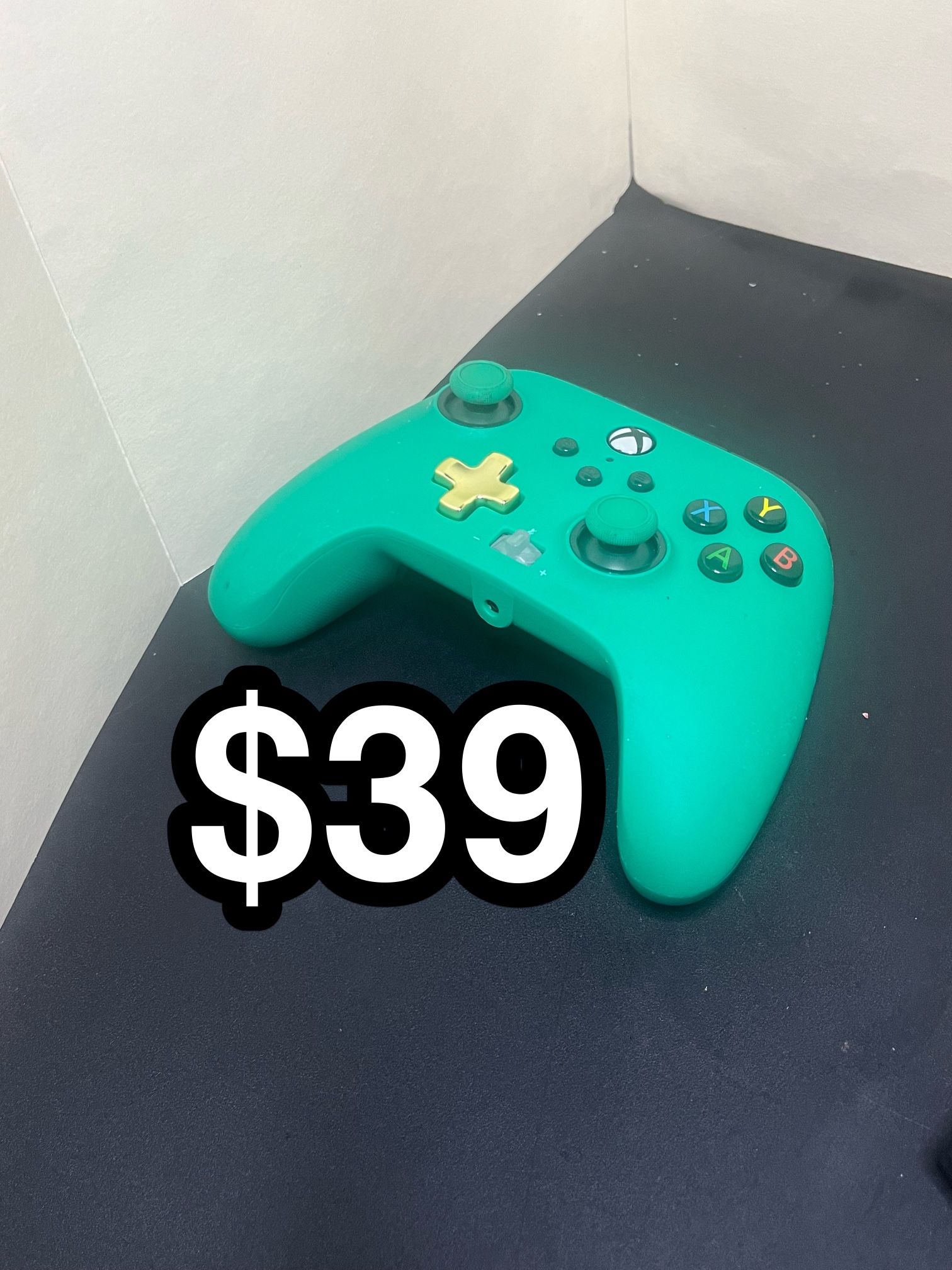 🎮 Green Xbox One WIRED Controller – Mini-USB – Gold D-Pad – Excellent Condition 🎮 . . . . . . . . . . . . . . . . . . . . . . . . . . . . . . . . .