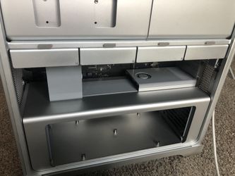 MAC PRO A1289 2.66QCX/3X1G/640/GT120/SD for Sale in Chardon MAC PRO A1289 2.66QCX/3X1G/640/GT120/SD for Sale in Chardon