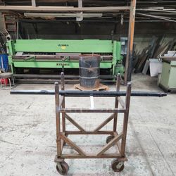 Challenger Hydraulic Cylinder  39097  Stroke = 72"