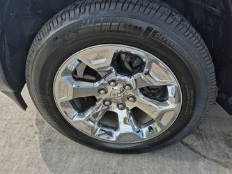 Ram 20" Rims with 275/55r20 Tires