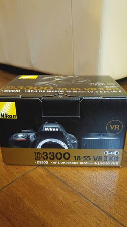 Nikon D3300 DSLR (18-55mm Bundle)