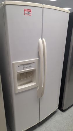 Kenmore Side By Side White Fridge
