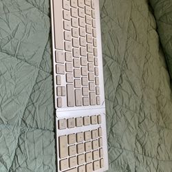 Apple Keyboard + Attachable 10- Key 