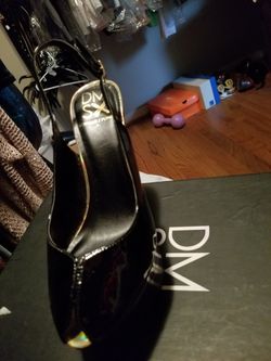 Donald j pliner wedge