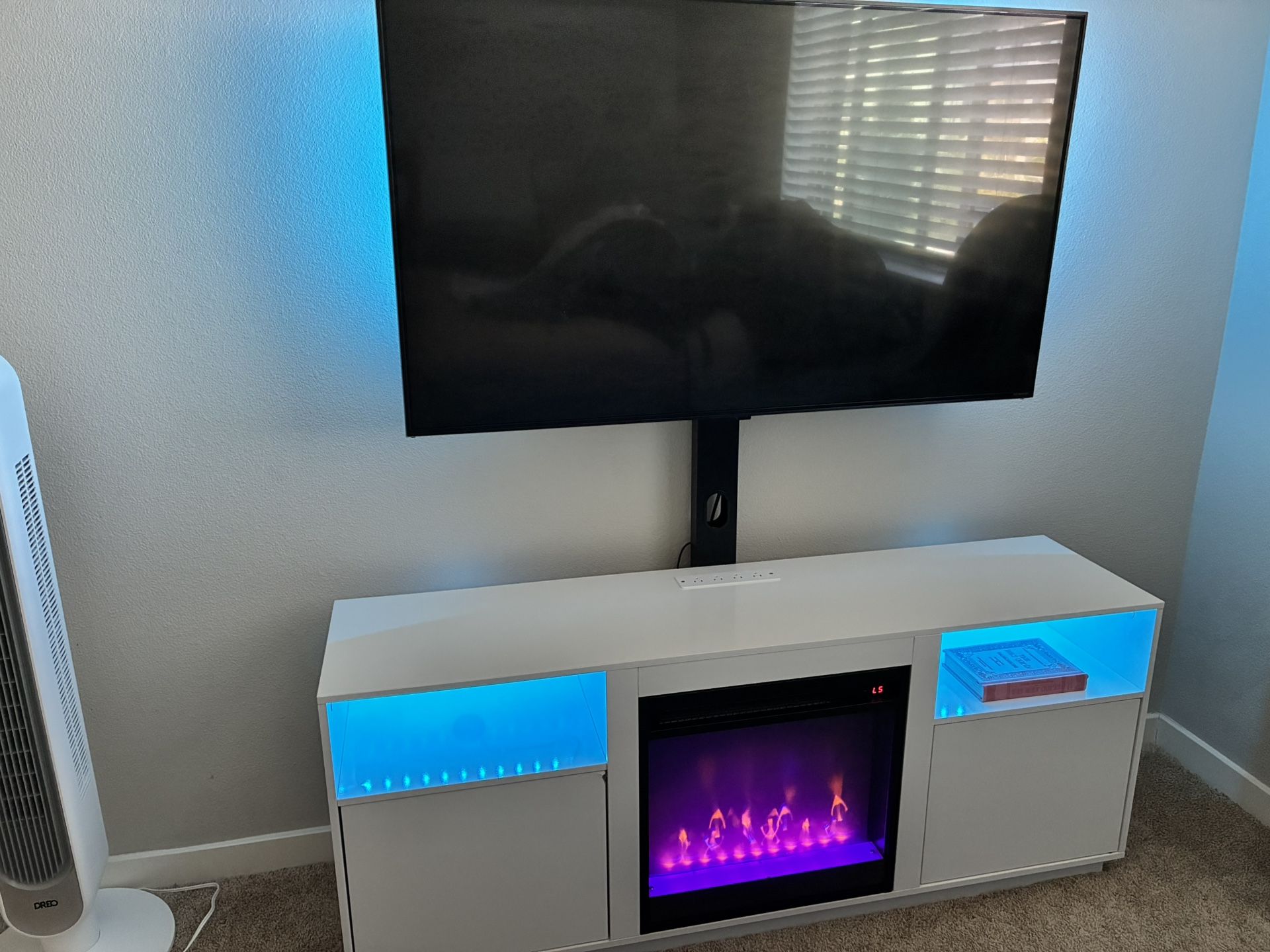 Tv stand