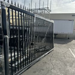 8'×14' iron sliding gate
