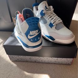 Jordan 4 Military Blue