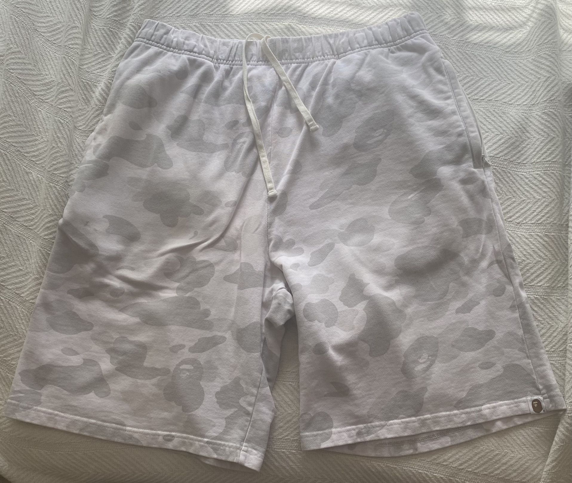 Vintage A Bathing Ape Bape Early 2000’s Mens XL White Camo Cotton Shorts Japan (Rare Collectors Item!) Retail $240+
