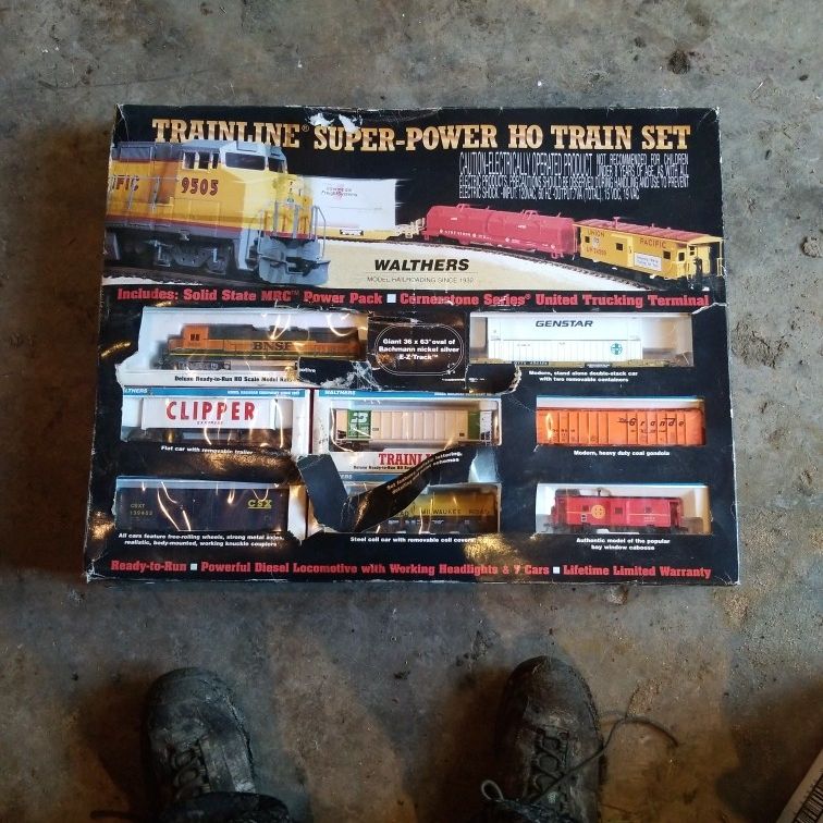 Walthers Trainset Brand New