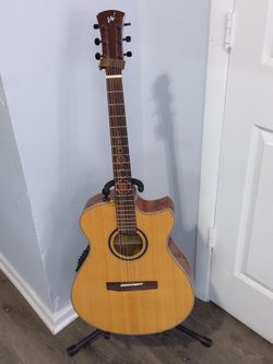 ANDREW WHITE ELECTRIC ACOUSTIC GUITAR