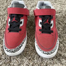 Kids Jordan’s Shoes Red/Black/Grey