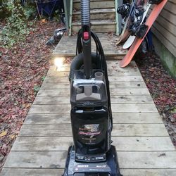 Hoover WindTunnel Deluxe Mach 3.8 Upright Vacuum – Great Suction