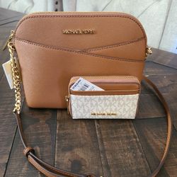  New Michael  Kors  Wallet  And Puese Set