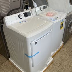 Brand New Midea Washer And Dryer Set 