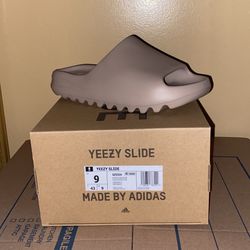 Yeezy Slide Pure (first release)  Size 9 