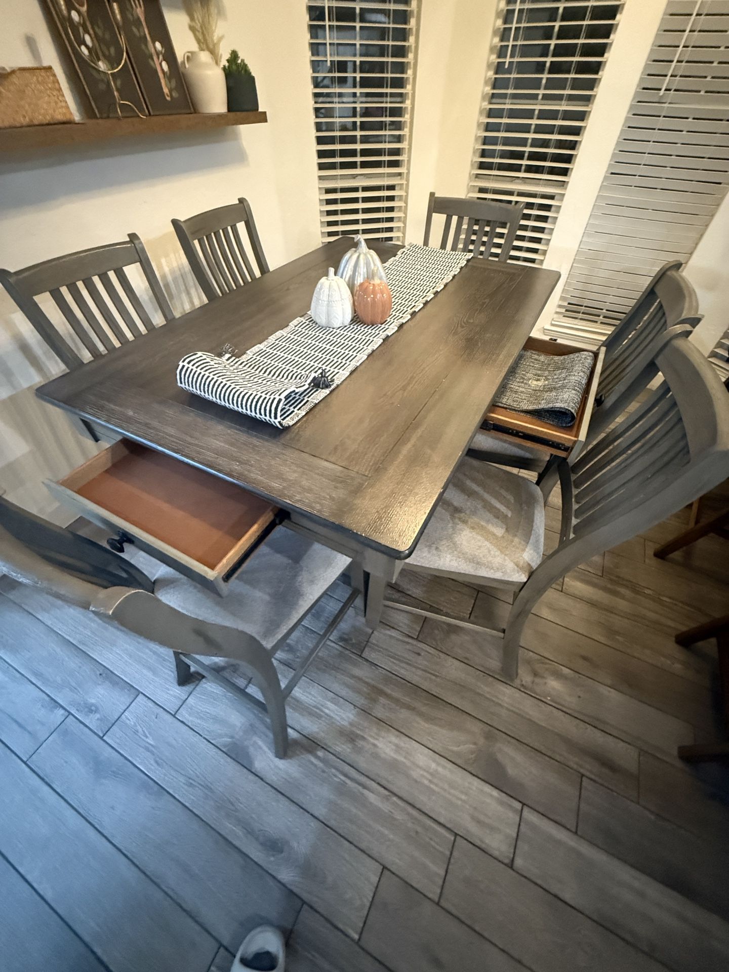 Ashley Furniture Dining Table 