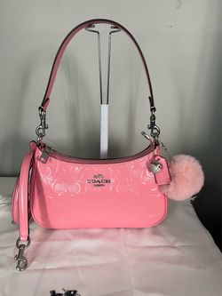 Coach Yeri Shoulder Bag In Signature Leather