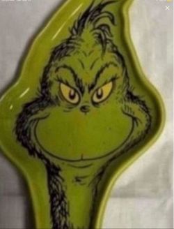 NEW DR. SUESS THE GRINCH RESTING SPOON CERAMIC