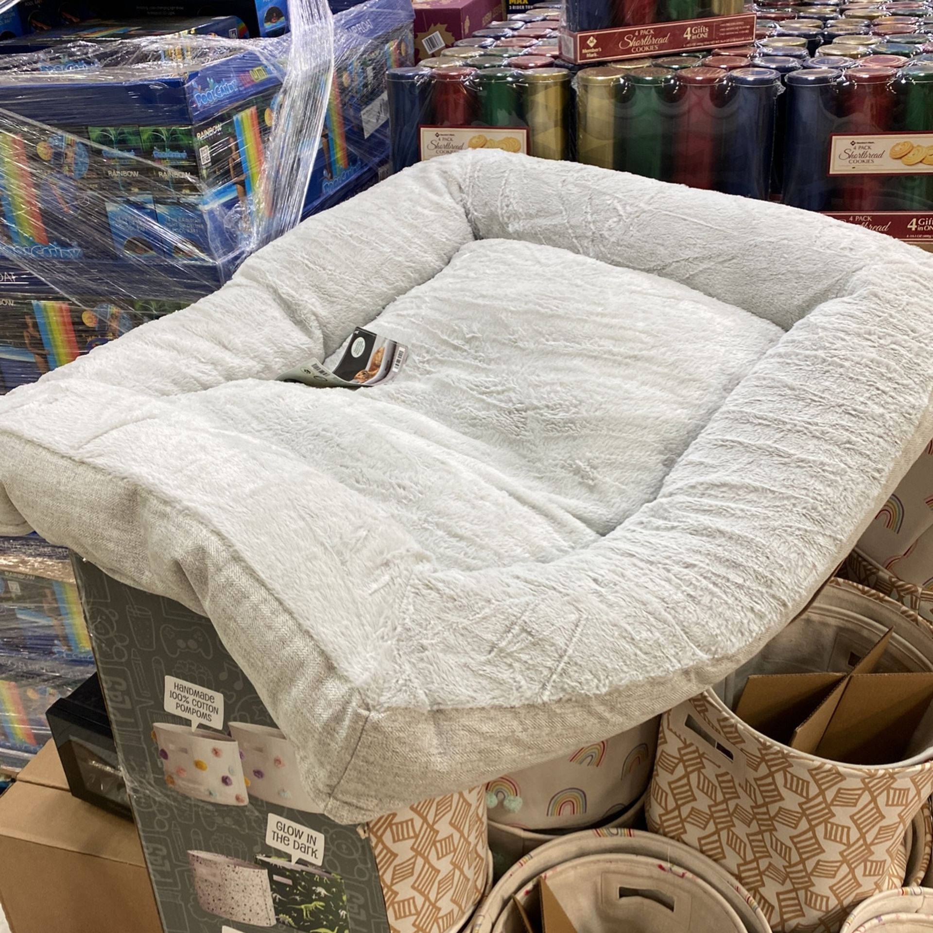 Members Mark Bolster Dog Bed