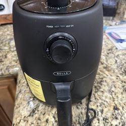 Bella Pro Series - 2-qt. Manual Air Fryer - Matte Black