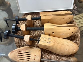Set of 4 Wooden Two-Way Shoe Stretchers