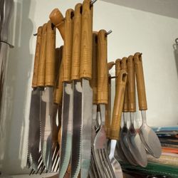 Wooden Handle Cutlery Set